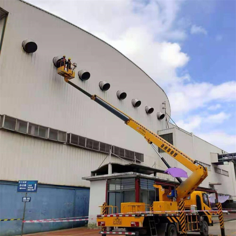 远安高空作业车出租服务：专业广告牌安装解决方案