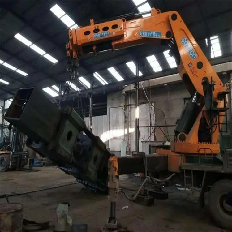 远安130吨折臂吊车出租吊机租赁附近电话