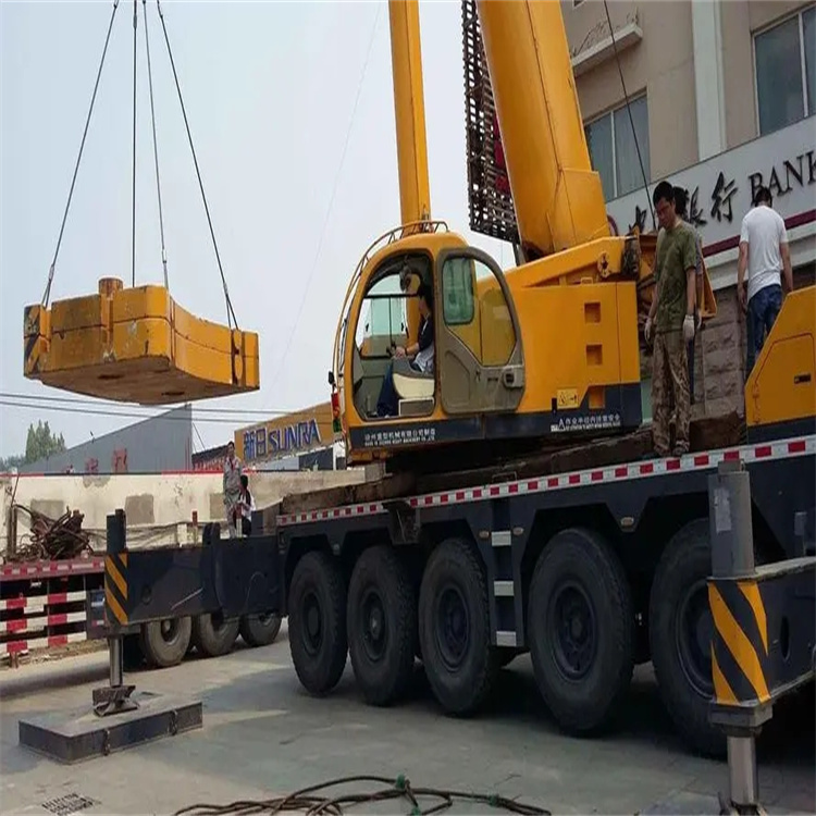 远安当地吊车出租|机器吊装|75吨|工厂搬迁服务